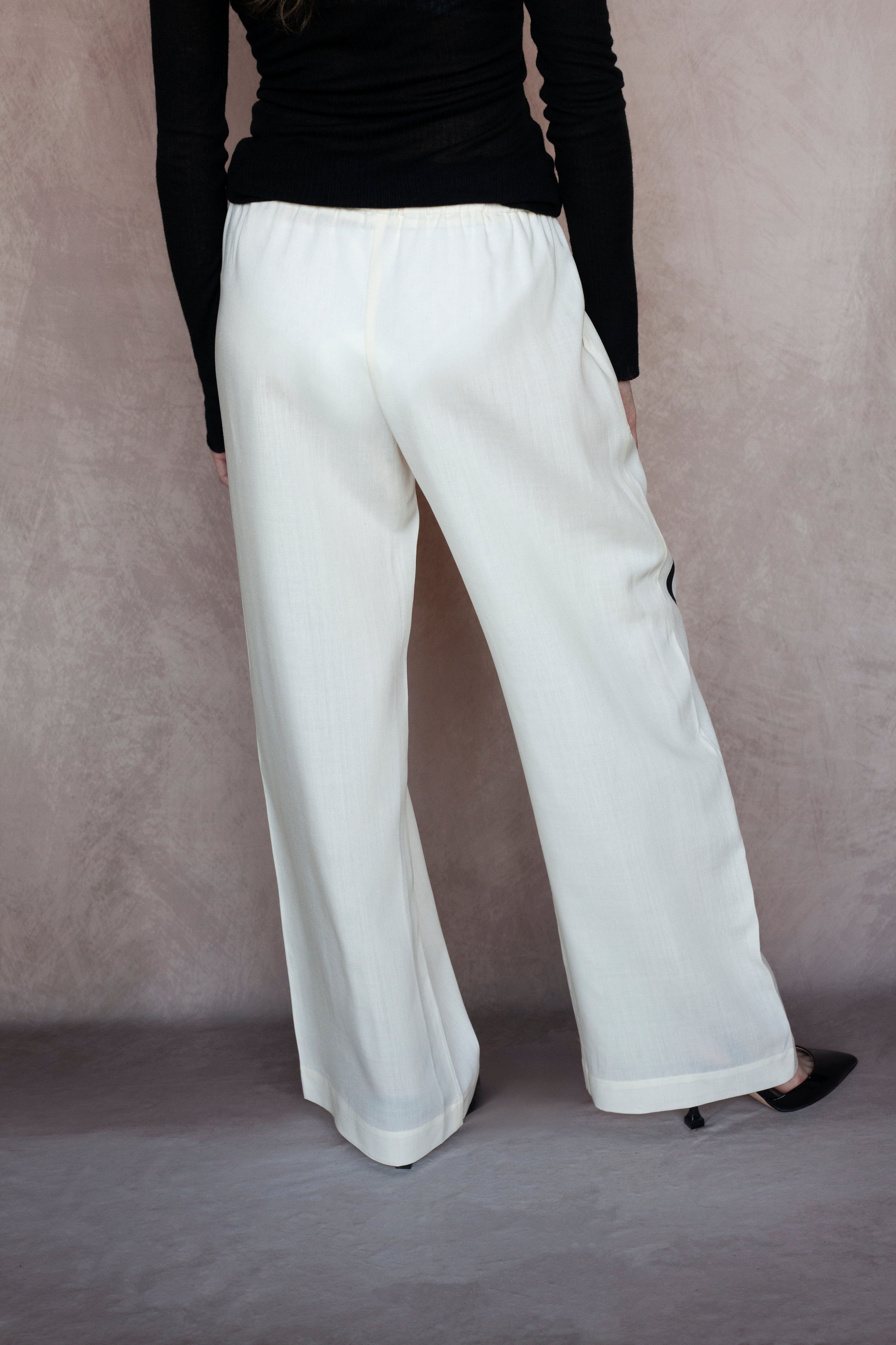 Surele Wide-Leg Drawstring Pants